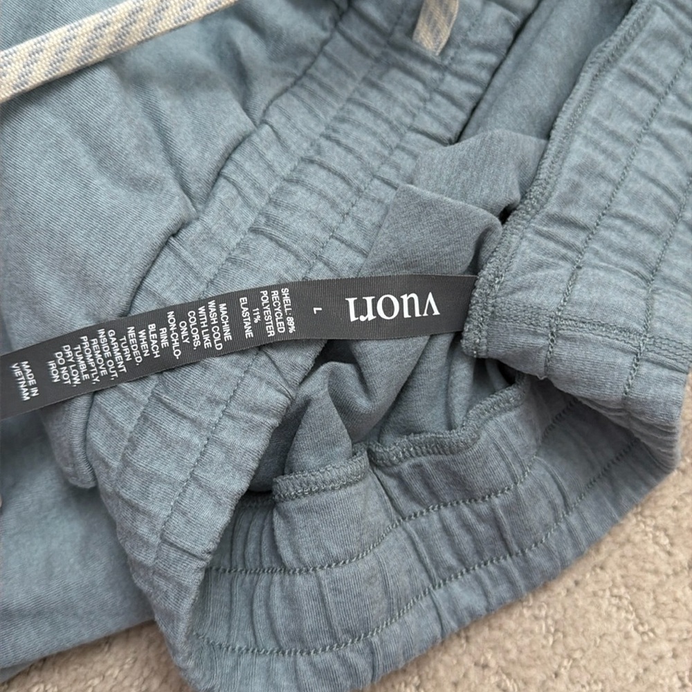 Vuori Halo Joggers. Women’s size L. - Picture 4 of 9